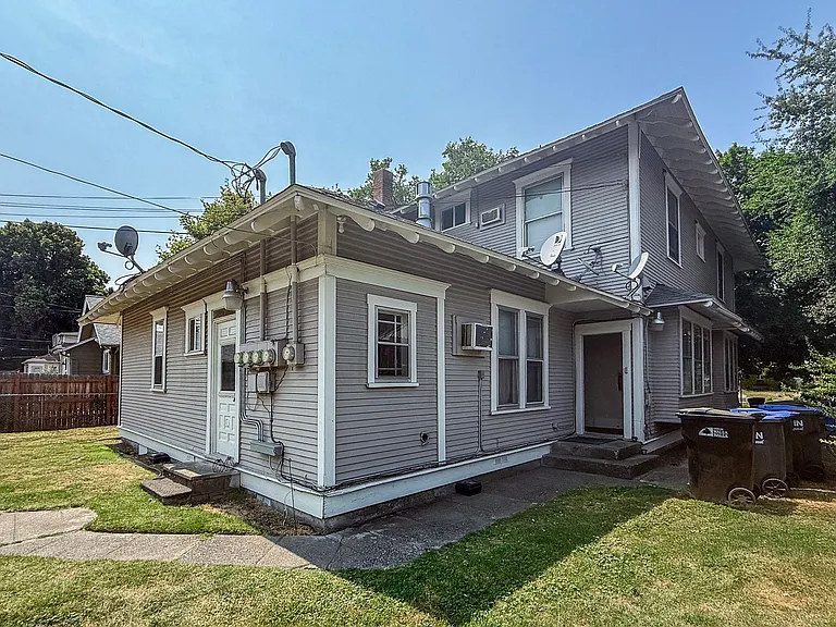 Sumach Street Five-Plex — Photo 5