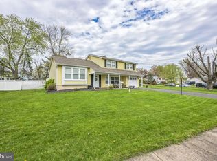 33 Regent Rd, Cherry Hill, NJ 08003