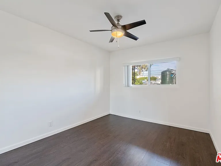 1301 S Saltair Ave #2 — Photo 6