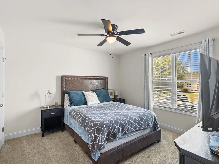 163 Olan Dr — Photo 8