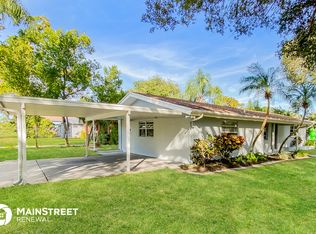 2032 Lake Citrus Dr, Clearwater, FL 33763