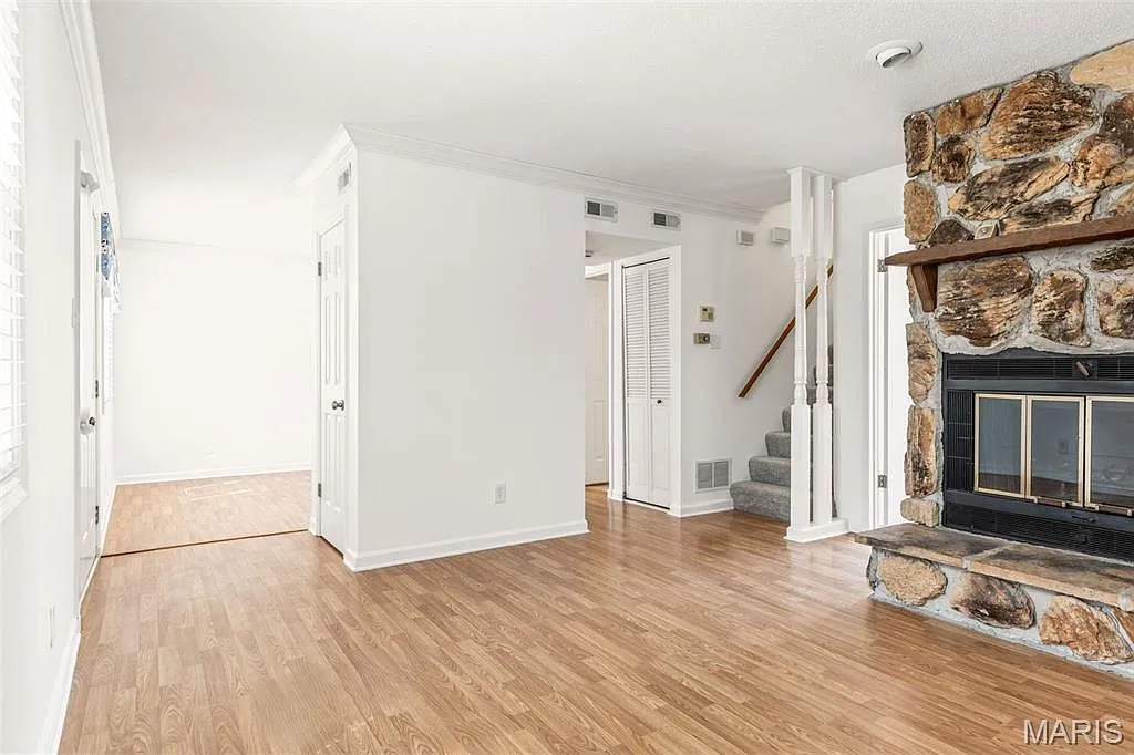 Building Photo - 9035 W Swan Cir