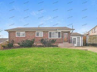 520 W Ripa Ave, Saint Louis, MO 63125