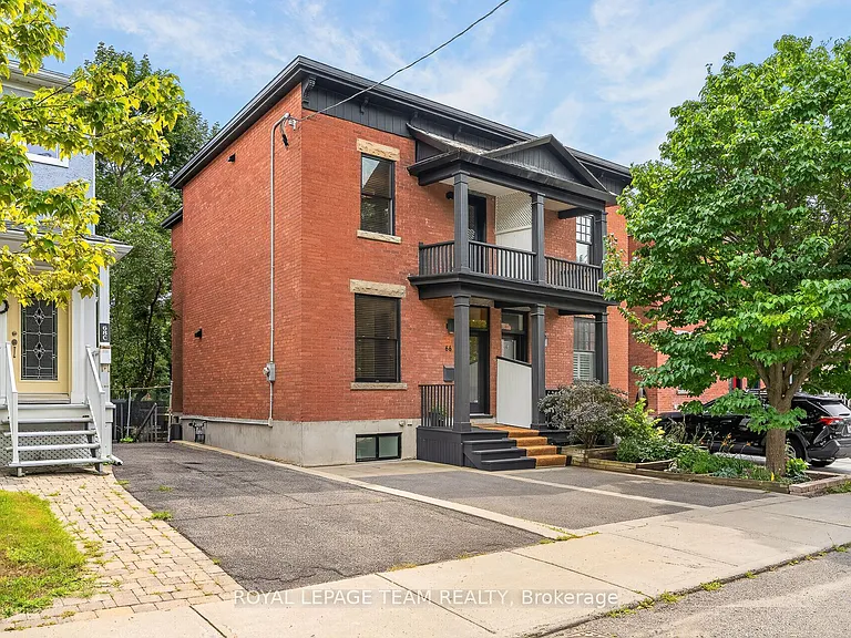 66 Ivy Cres — Photo 1