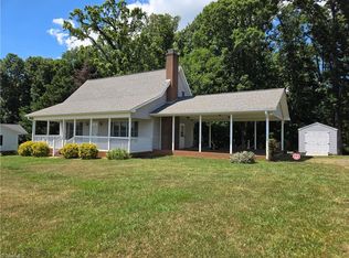 2497 Piney Mountain Rd, Walnut Cove, NC 27052