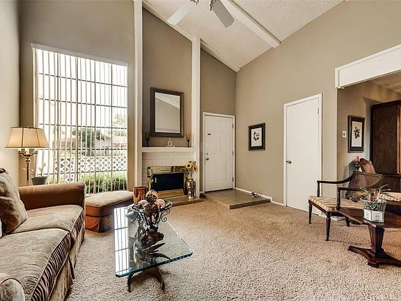 4th image of 703 Sceptre Cir