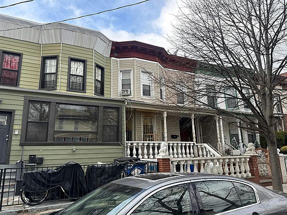3rd image of 280 E 38th St