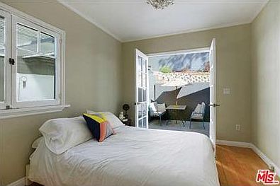4th image of 3819 Fernwood Ave