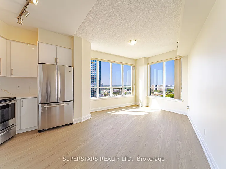 7161 Yonge St #1626 — Photo 8