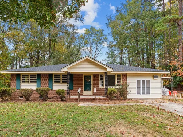 4300 Westerly Dr, Elm City, NC 27822