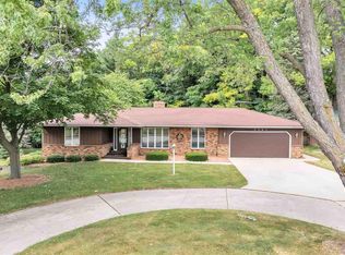 2265 Deckner Ave, Green Bay, WI 54302
