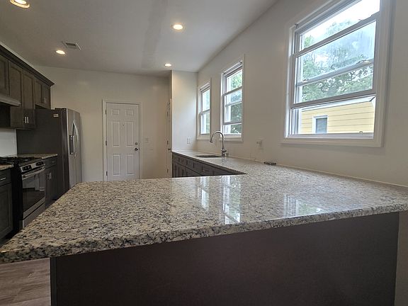 3rd image of 270 S Burnett St APT 2