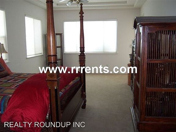 4th image of 2733 Marina Point Ln