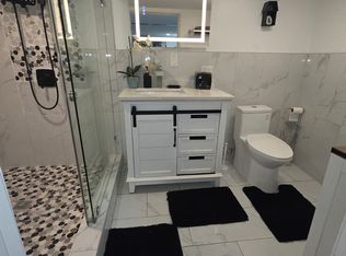9999 Southwest Ct, Hollywood, FL 33023