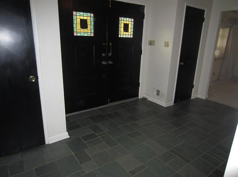 2nd image of 43 Bowstone Rd