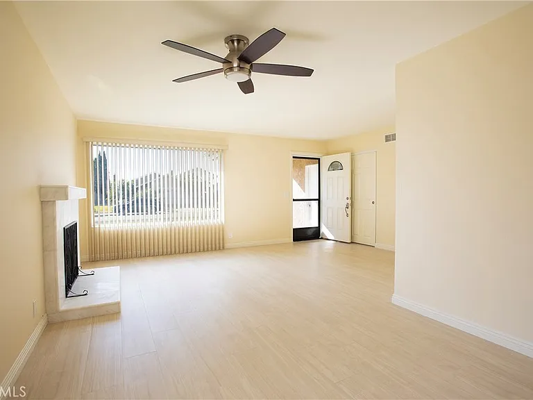 14892 Doheny Cir — Photo 5