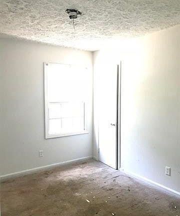 5th image of 511 E Peachtree St