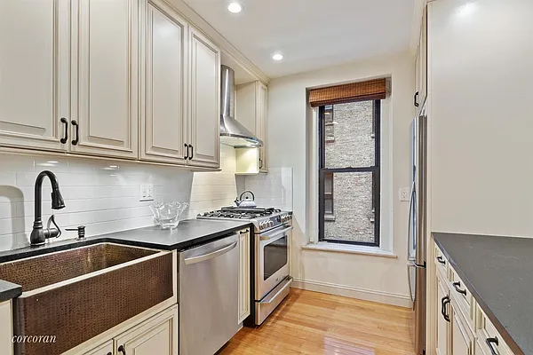 Sold by Corcoran | media 3