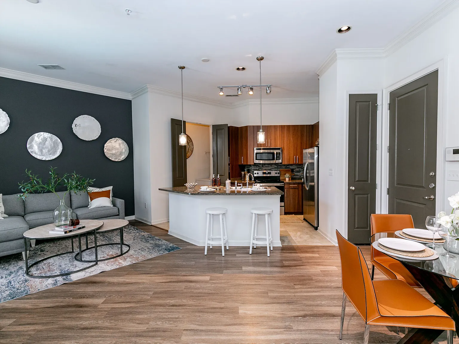 Brookleigh Flats Apartments — Photo 3