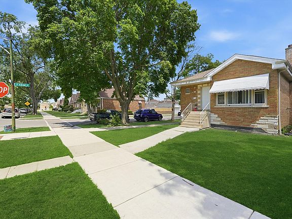 5th image of 7201 S Sawyer Ave