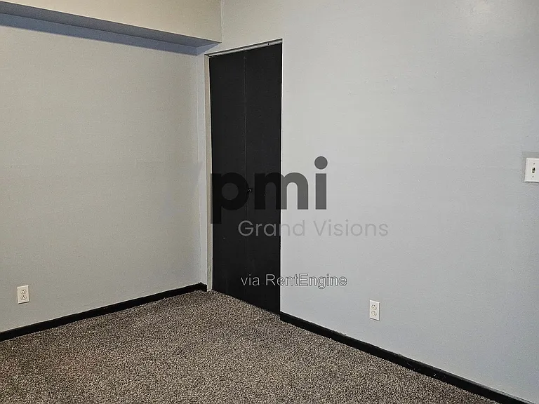 Vawter Street Apartments — Photo 44