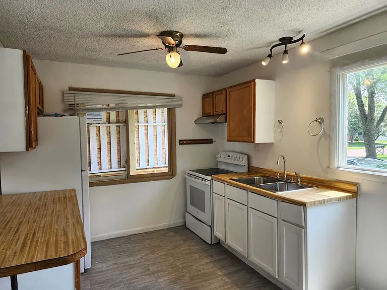 1810 Felten Rd #6 — Photo 2
