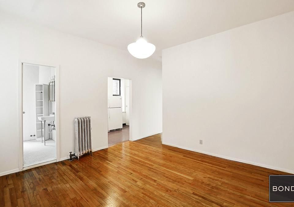 1st image of 101 W 104th St APT 6
