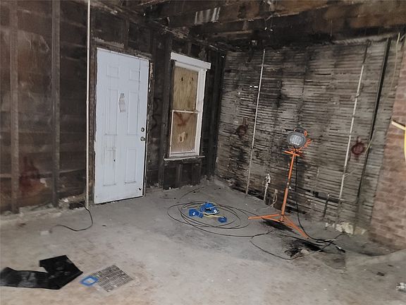 5th image of 29-31 Carhart Ave