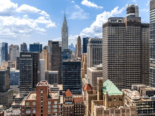 138 East 50th Street image 1 of 25