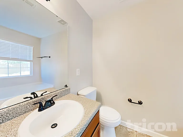 319 Quiet Grove Ln — Photo 9