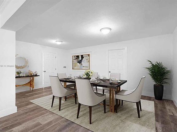 4th image of 3120 SW 37th Ave