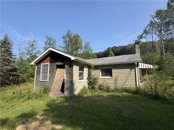 5114 Three Lakes Rd, New Milford, PA 18834