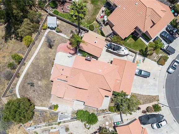 2nd image of 42966 Avenida Gato
