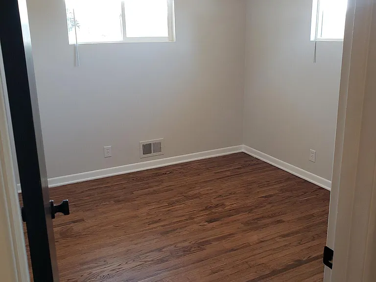 10715 Clarkson Ct — Photo 10