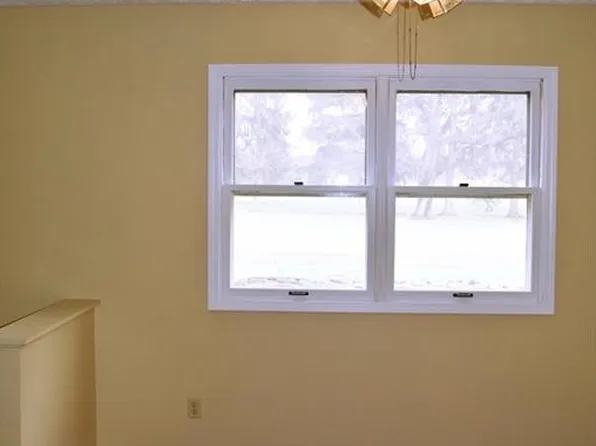 2266 Raber Rd #1, Uniontown, OH 44685