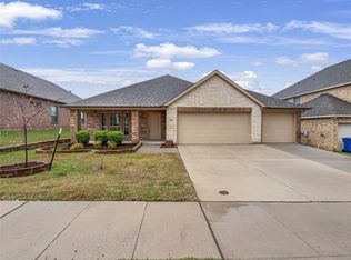 576 McKenna Dr, Fate, TX 75087