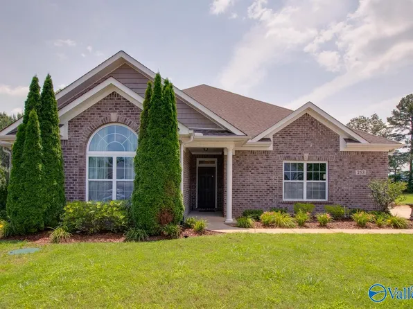 253 Waterbrook Ln, Harvest, AL 35749