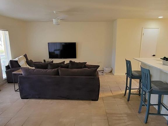 2nd image of 4767 Via Palm Lck APT 207