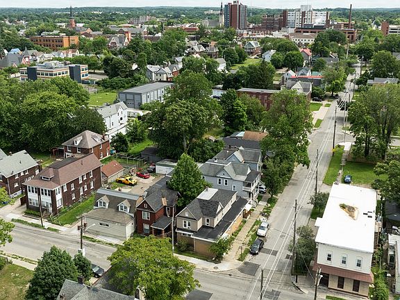 4th image of 263 W 18th St