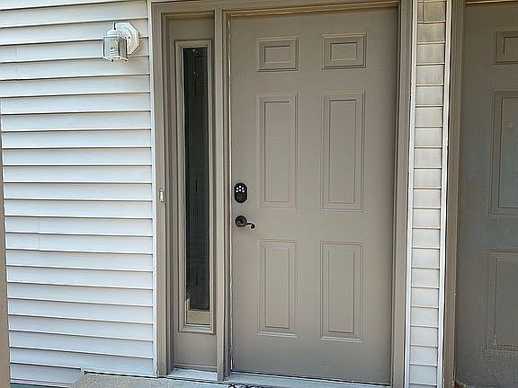 2nd image of 4535 N Thornhill Dr #201