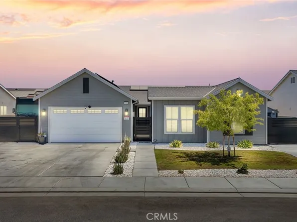3204 Blue Creek Ln, Shafter, CA 93263