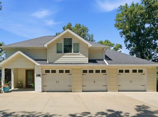 1737 Country Club Ln, Marshalltown, IA 50158