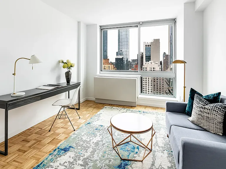 455 W 37th St #1106 — Photo 11