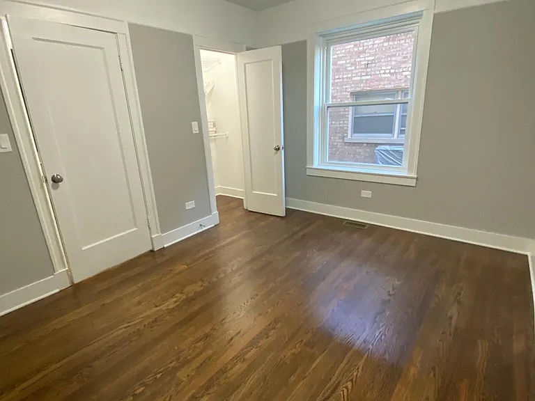 5034 N Washtenaw Ave — Photo 5