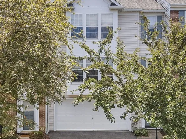 8703 Lost Valley Dr, Mars, PA 16046