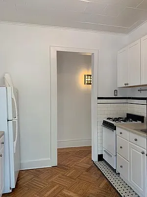 Rented by Compass | media 28
