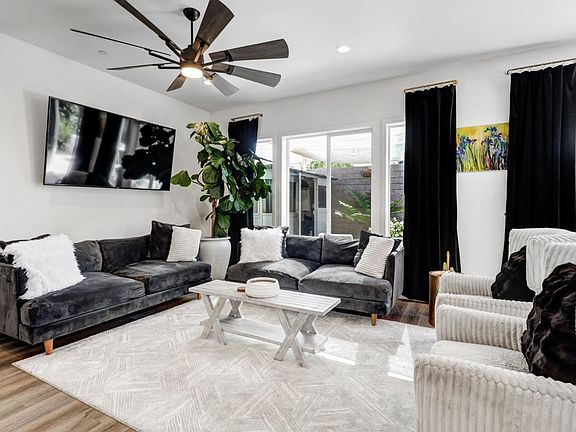 5th image of 3002 Huntington Way