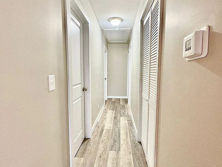 812 Jackson St — Photo 8