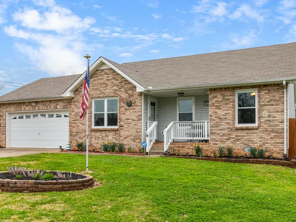 1405 Mickey Ct, Clarksville, TN 37042