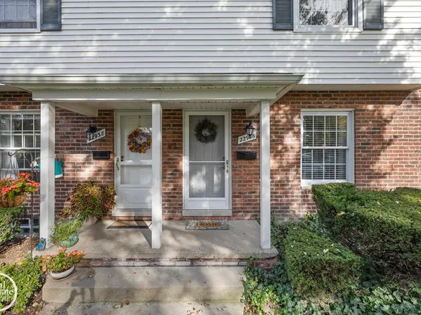 22936 Gary Ln, Saint Clair Shores, MI 48080